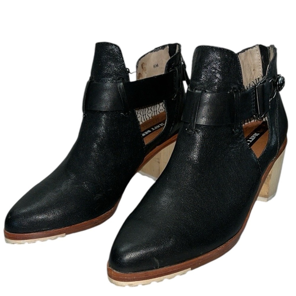 Matt Bernson Cut Out Ankle Boot Leather Size 8m Black